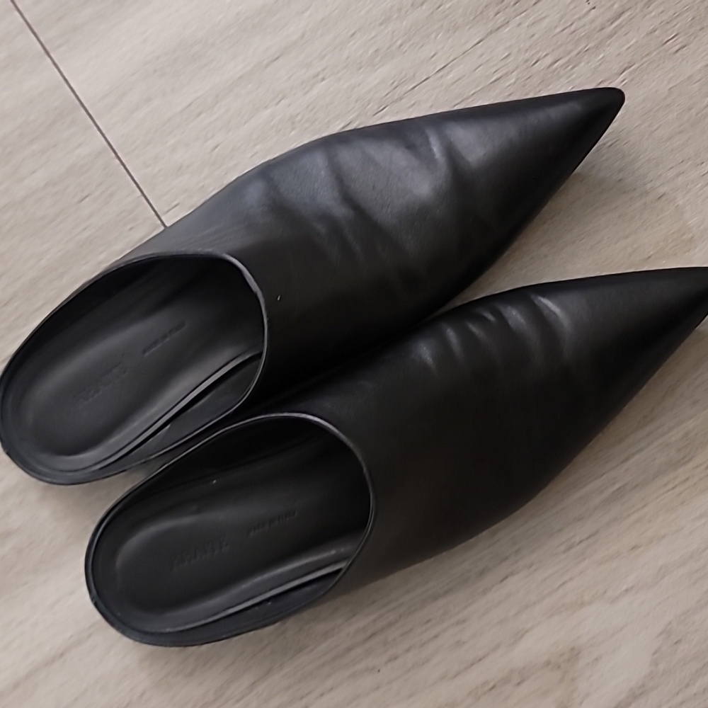 Khaite EUC resoled black pointy mules flats